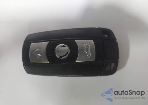 2013 BMW X1 xDrive28I из США, поврежденный, VIN WBAVL1C53DVR82039